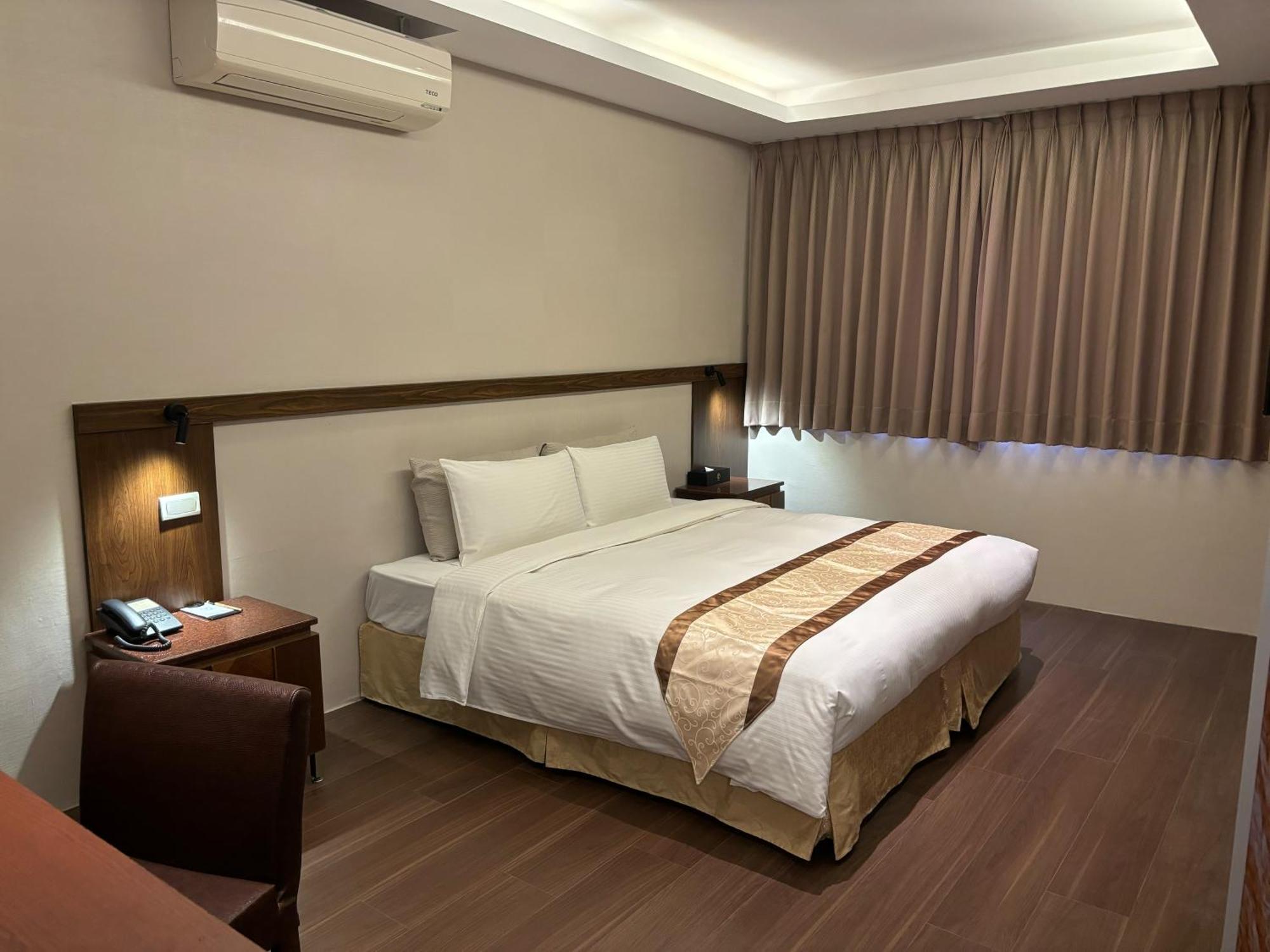 Yuhao Hotel - Hsinchu Branch Экстерьер фото
