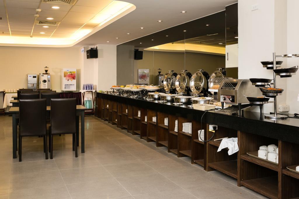 Yuhao Hotel - Hsinchu Branch Экстерьер фото