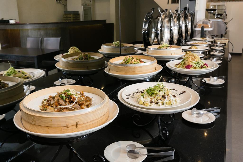 Yuhao Hotel - Hsinchu Branch Экстерьер фото